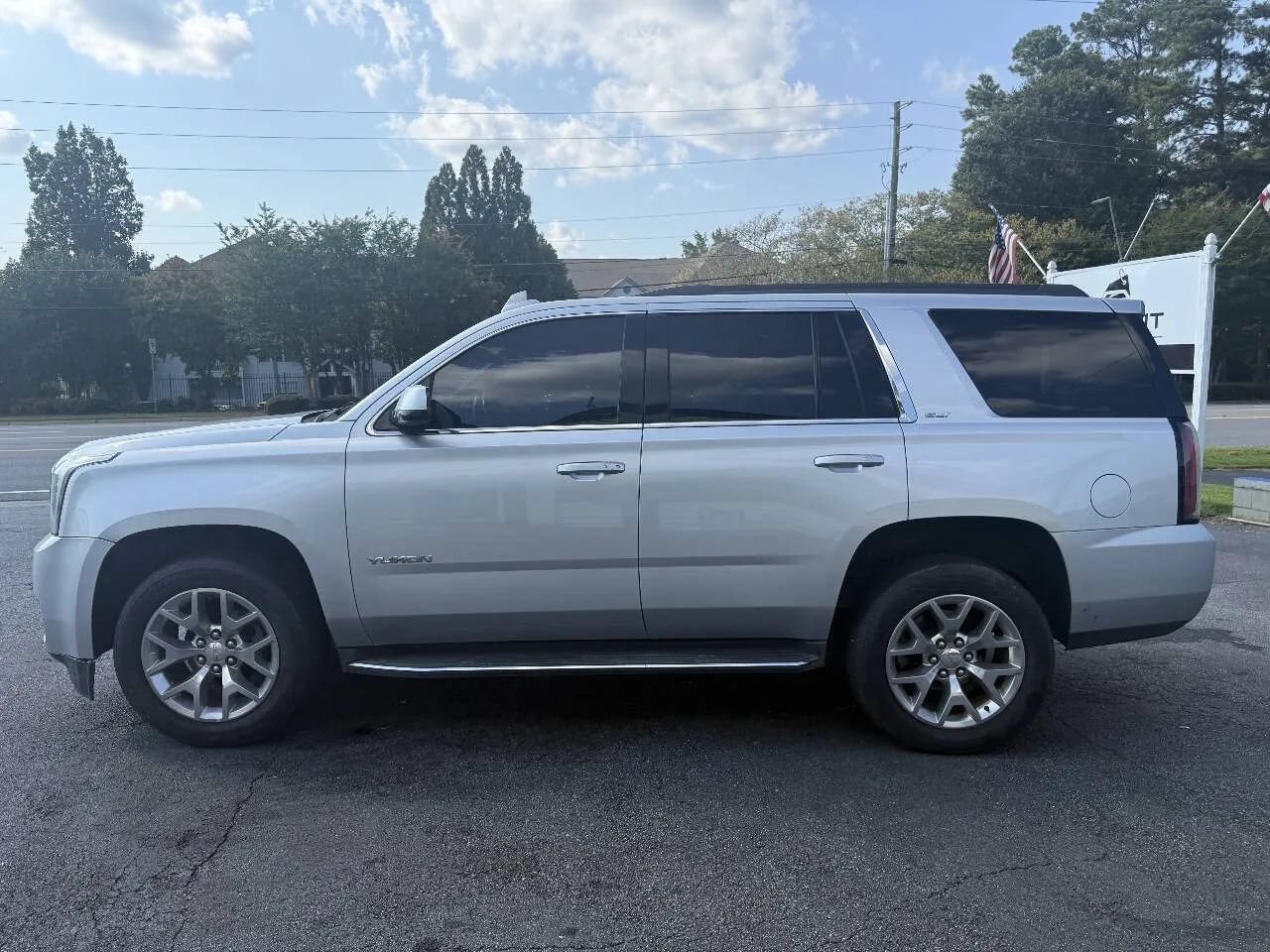 Used 2018 GMC Yukon SLT RWD image 5