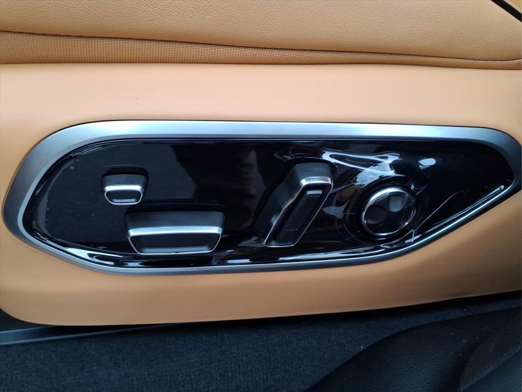 New 2025 Jeep Grand Cherokee Summit image 19