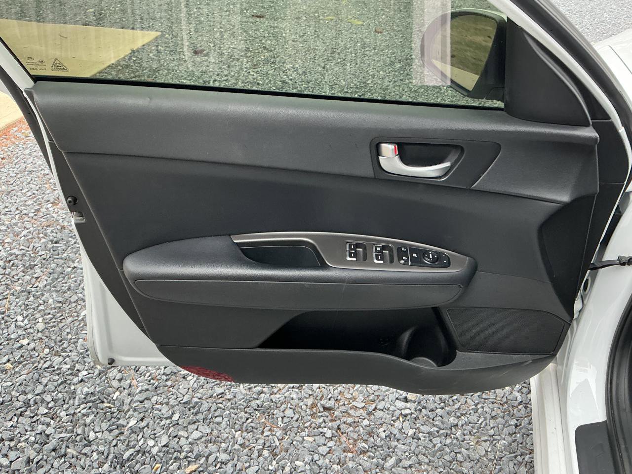 Used 2019 Kia Optima LX FWD image 9