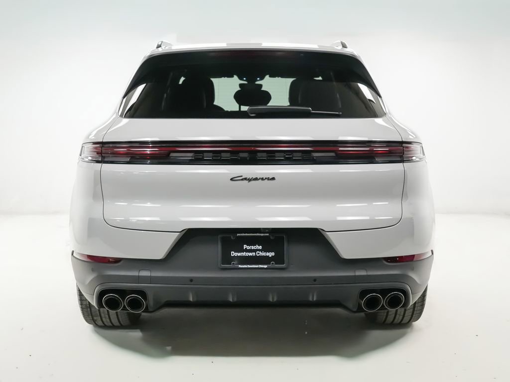 Certified 2024 Porsche Cayenne AWD/4WD image 11