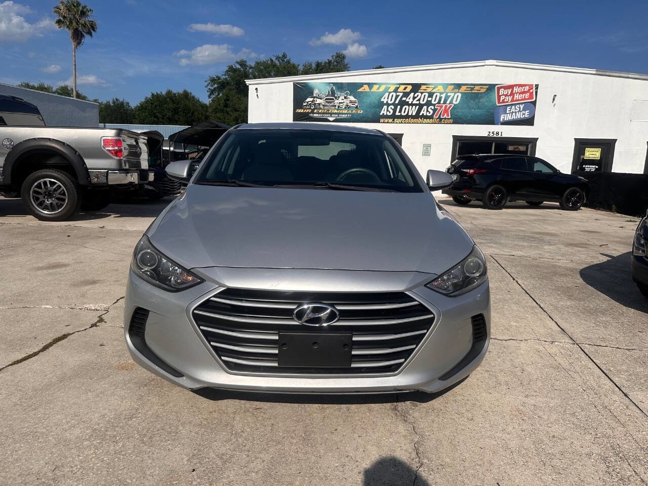 Used 2018 Hyundai Elantra SEL FWD image 2