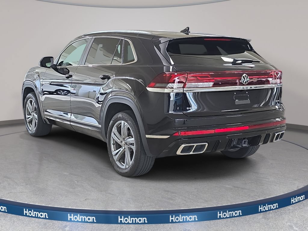 Used 2024 Volkswagen Atlas Cross Sport SEL R-Line AWD/4WD image 9