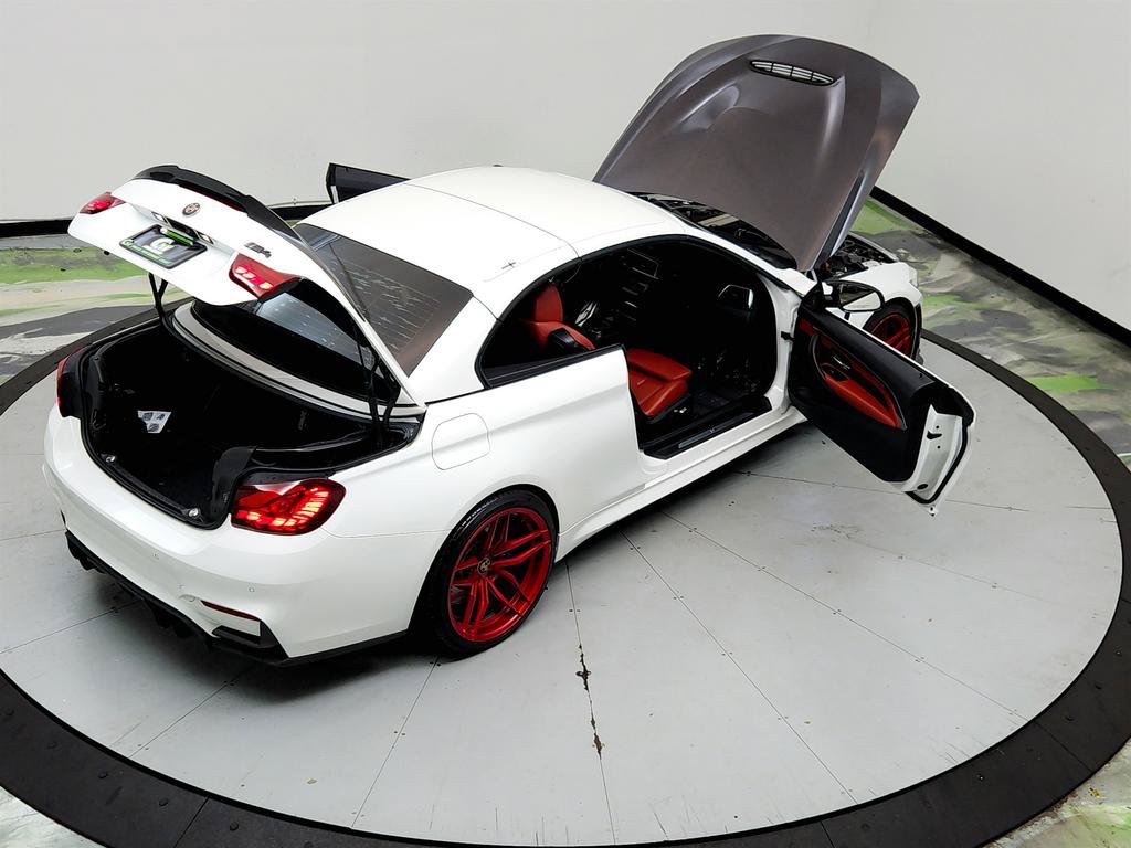 Used 2016 BMW M4 Convertible RWD image 34