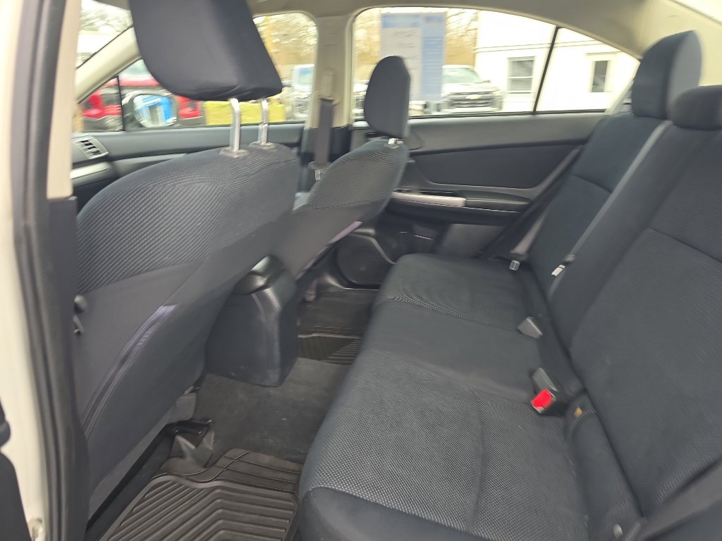 Used 2015 Subaru Impreza 2.0i Premium image 14