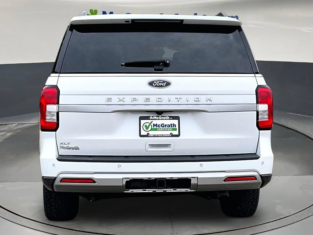 Used 2024 Ford Expedition XLT AWD/4WD image 6
