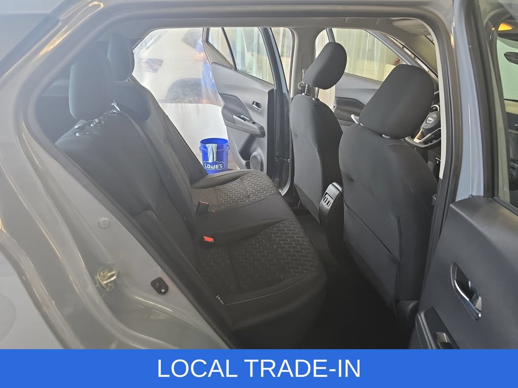 Used 2023 Nissan Kicks SV FWD image 9