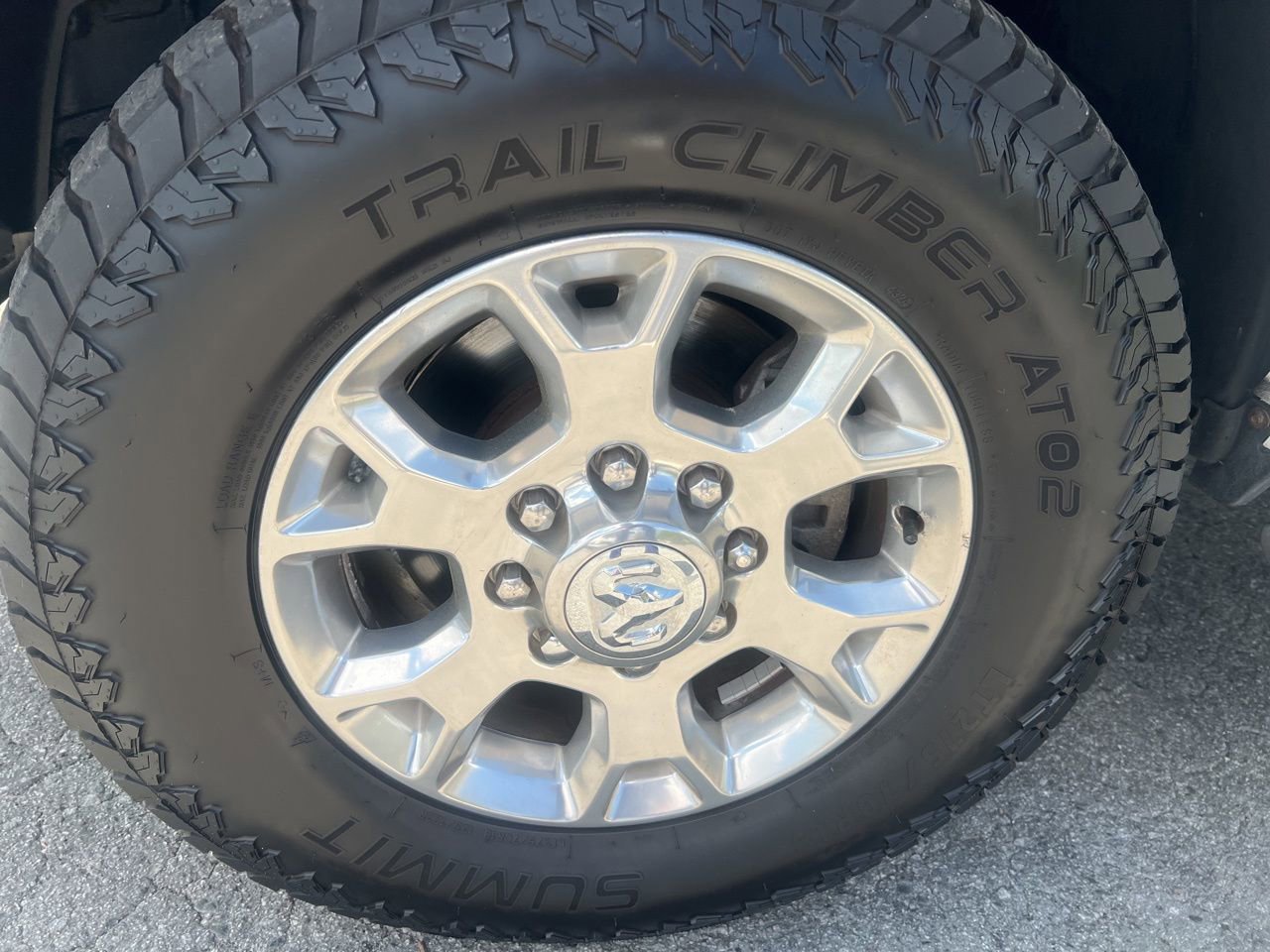 Used 2022 RAM 2500 Laramie AWD/4WD image 11