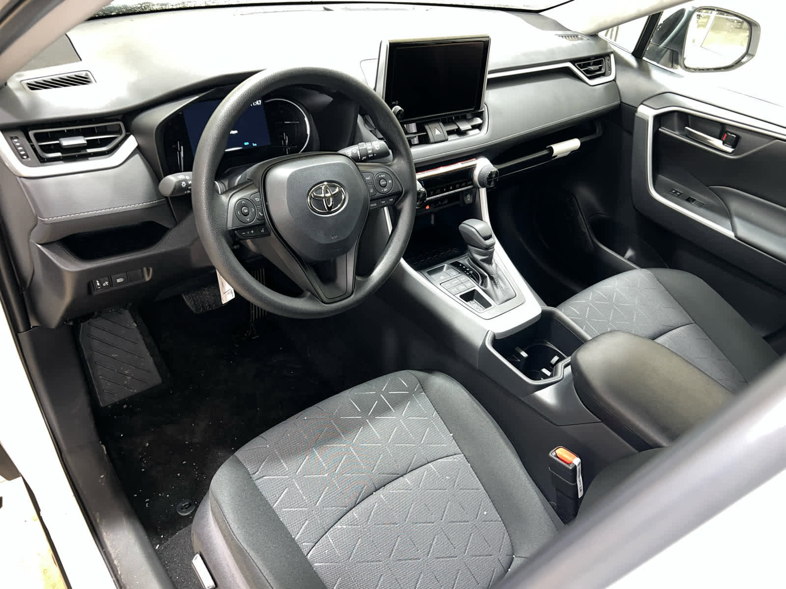 New 2025 Toyota RAV4 XLE image 12