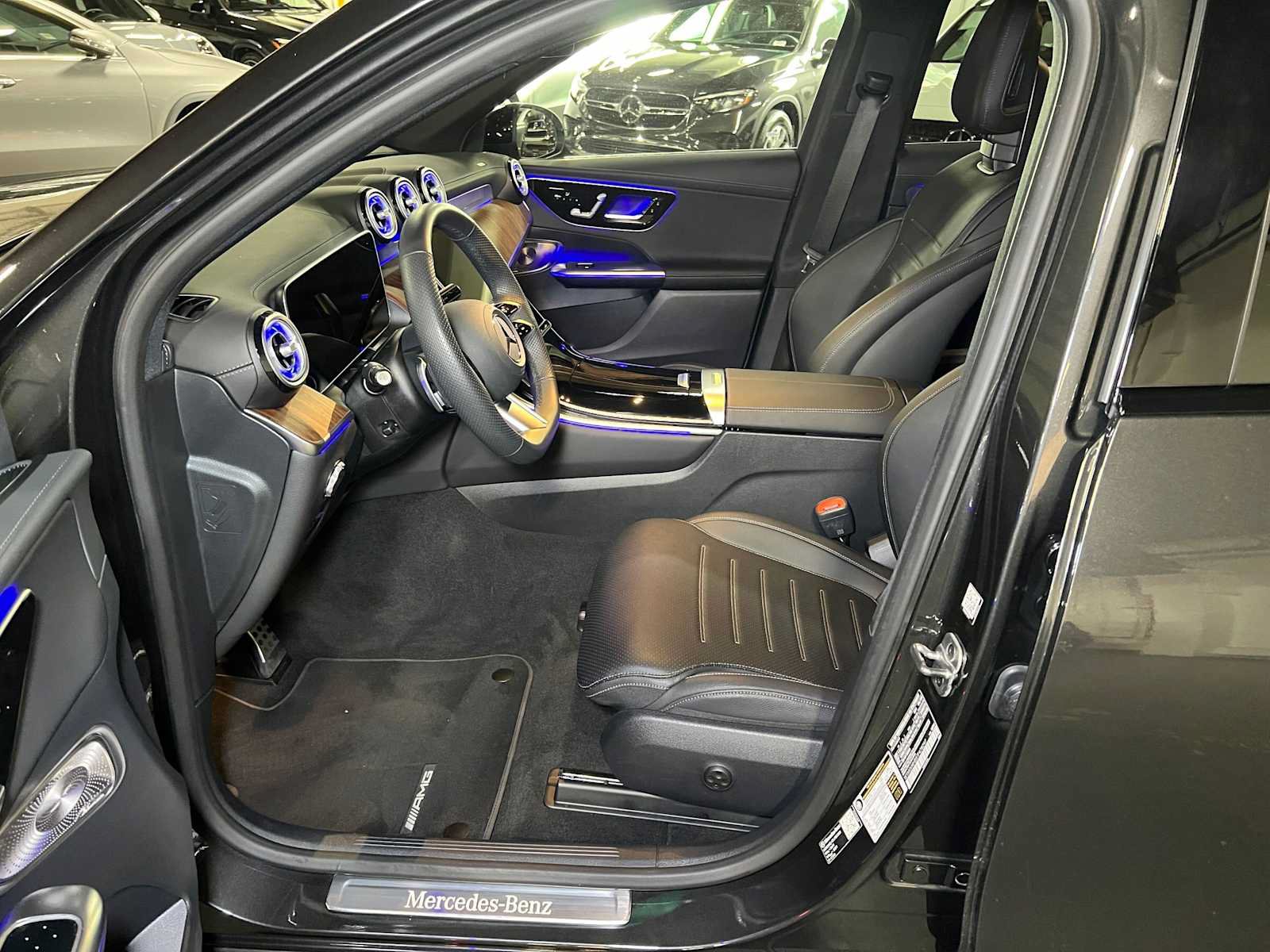 Used 2026 Mercedes-Benz GLC 300 4MATIC image 22