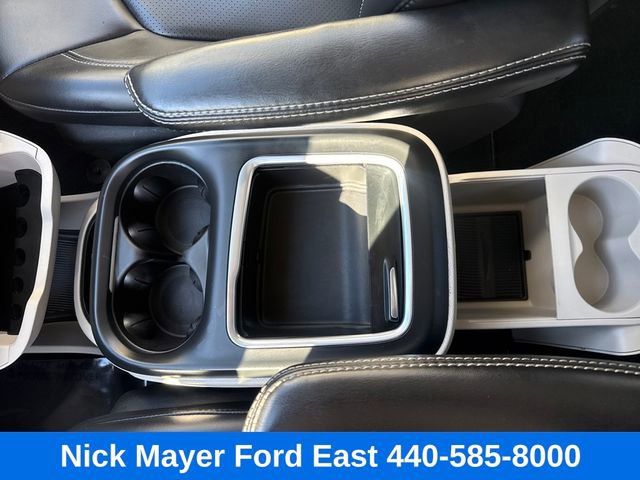 Used 2023 Chrysler Pacifica Touring-L FWD image 13