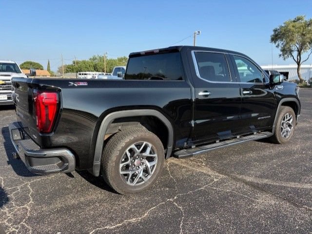 Used 2025 GMC Sierra 1500 SLT AWD/4WD image 5