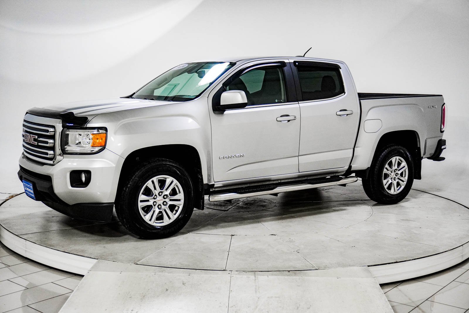 Used 2019 GMC Canyon SLE image 3