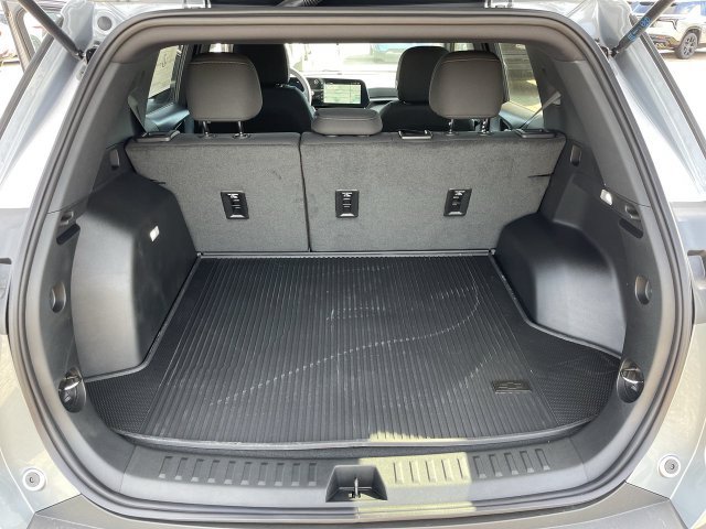 New 2027 Chevrolet Equinox LT w/ LPO, Floor Liner Package FWD image 23