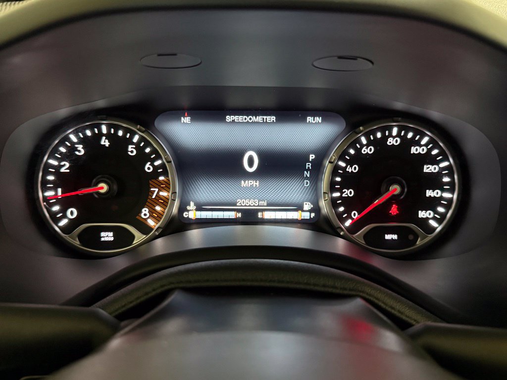 Certified 2022 Jeep Renegade Limited AWD/4WD image 8