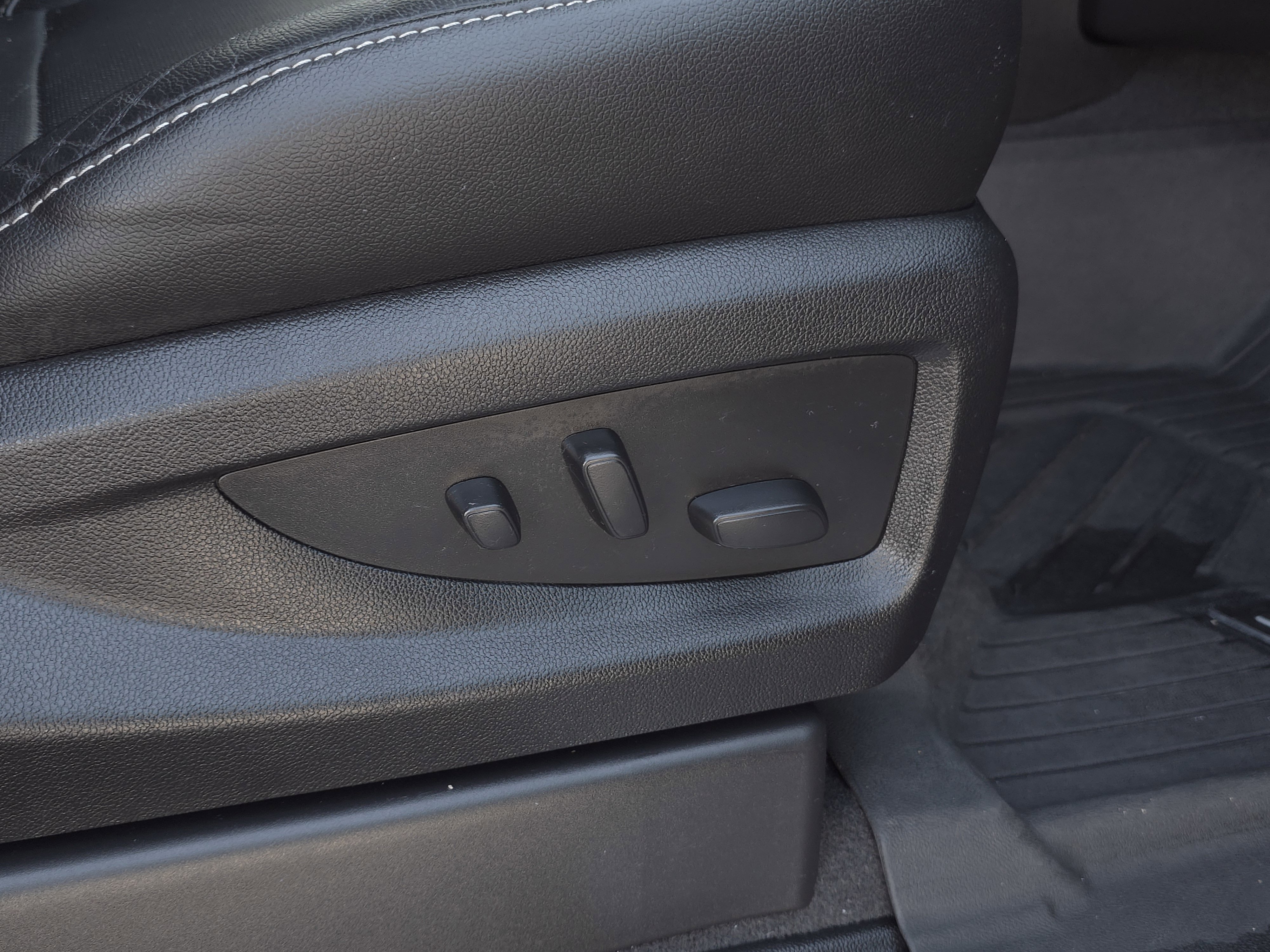 Used 2020 Chevrolet Tahoe Premier w/ RST 6.2L Performance Edition image 48