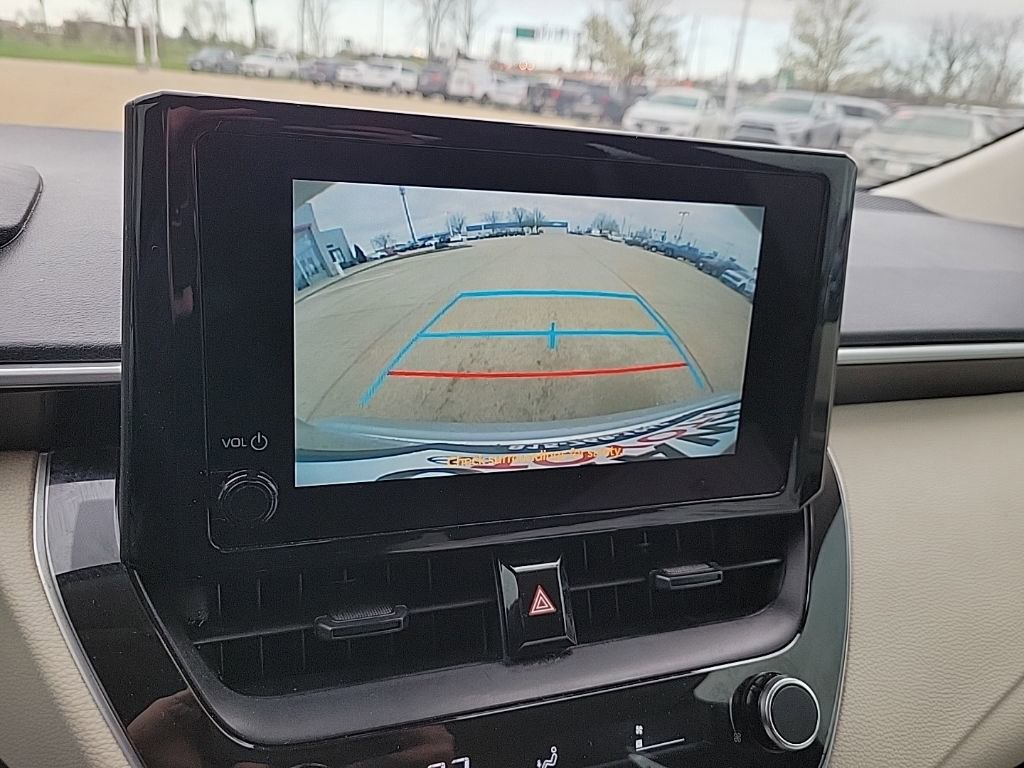 Used 2025 Toyota Corolla LE image 22