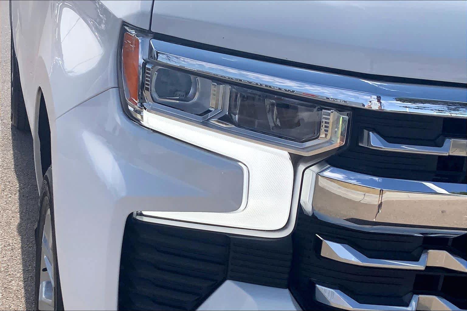Used 2025 Chevrolet Silverado 1500 LTZ AWD/4WD image 28