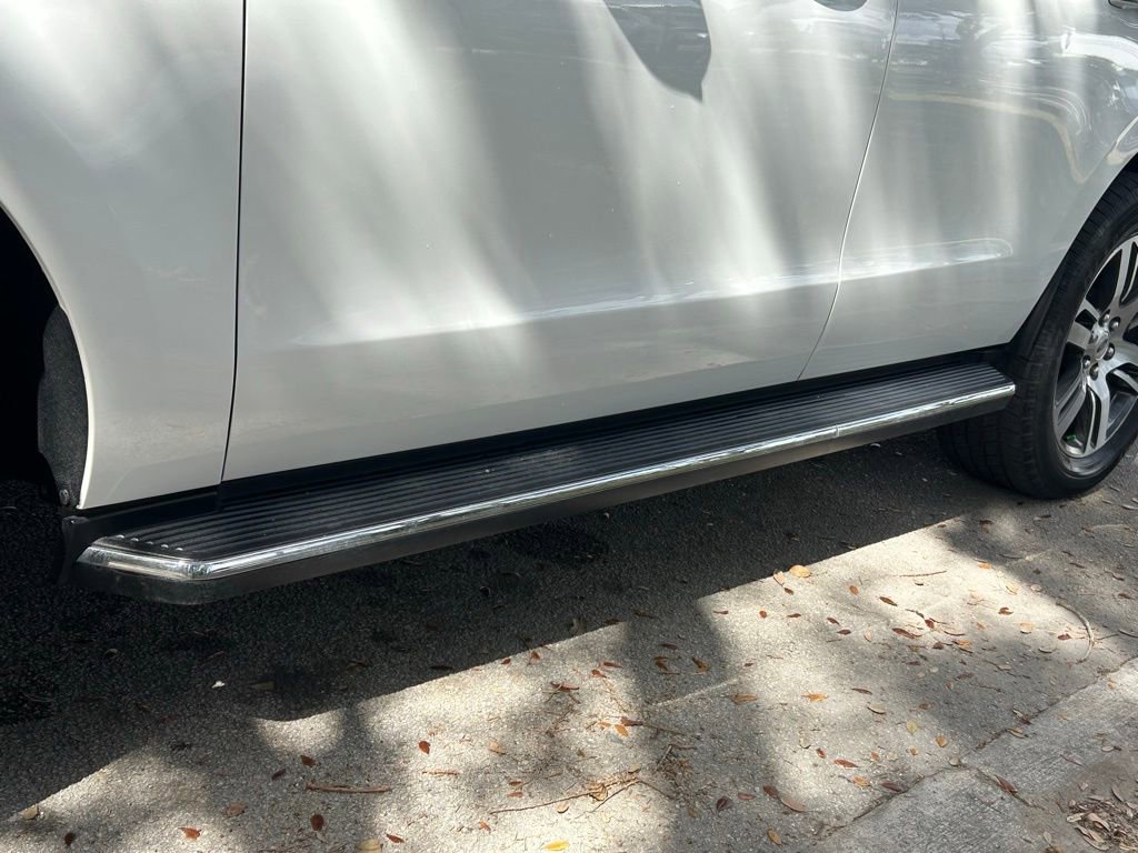 Used 2022 Ford Expedition Limited image 32