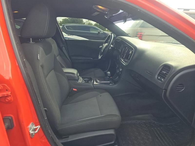 Used 2018 Dodge Charger SXT w/ Blacktop Package image 14