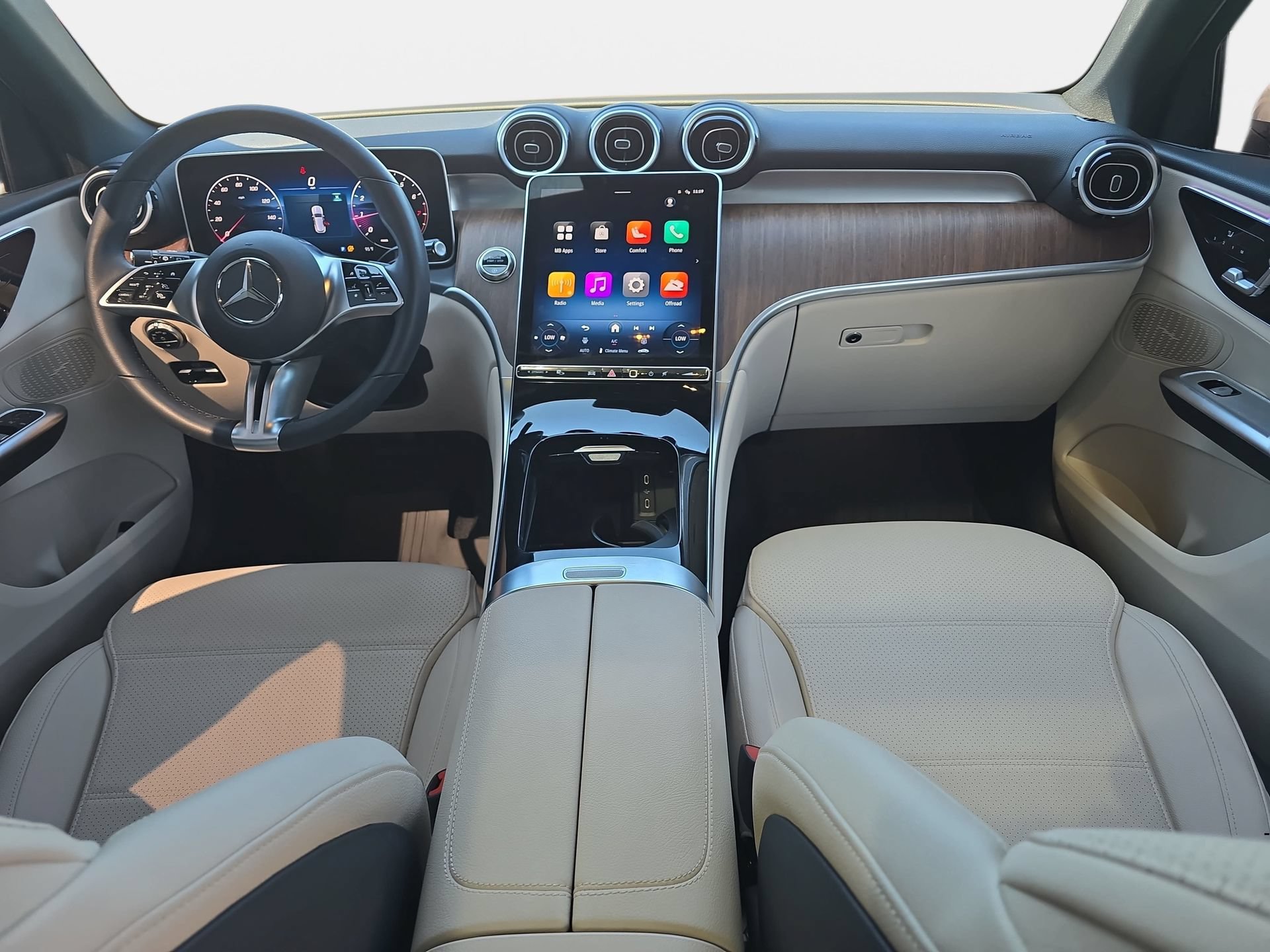 Certified 2026 Mercedes-Benz GLC 300 4MATIC image 9