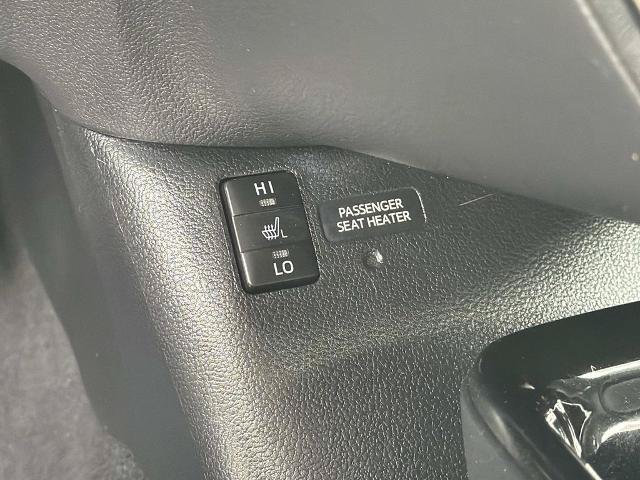 Used 2019 Toyota Prius Prime Advanced FWD image 25