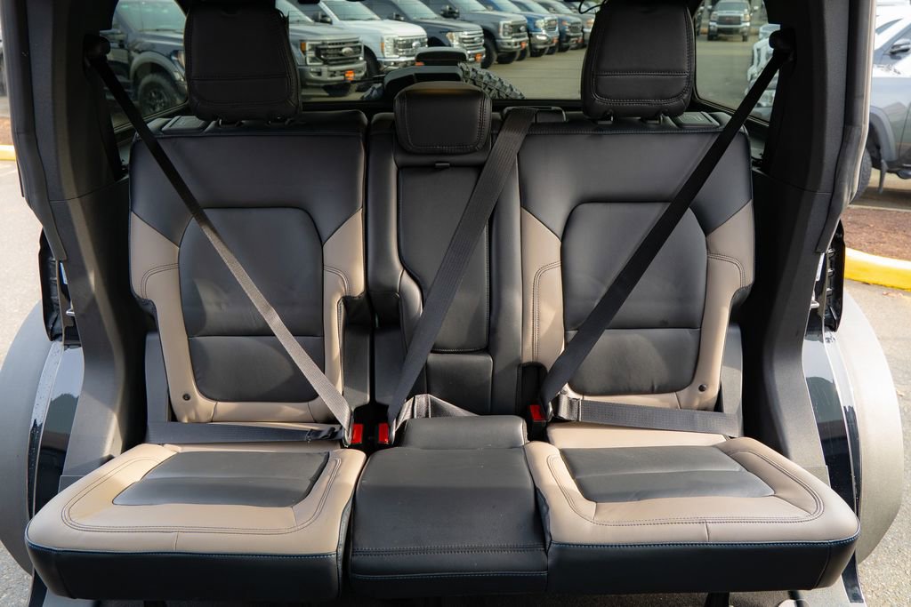 Used 2024 Ford Bronco Wildtrak image 13