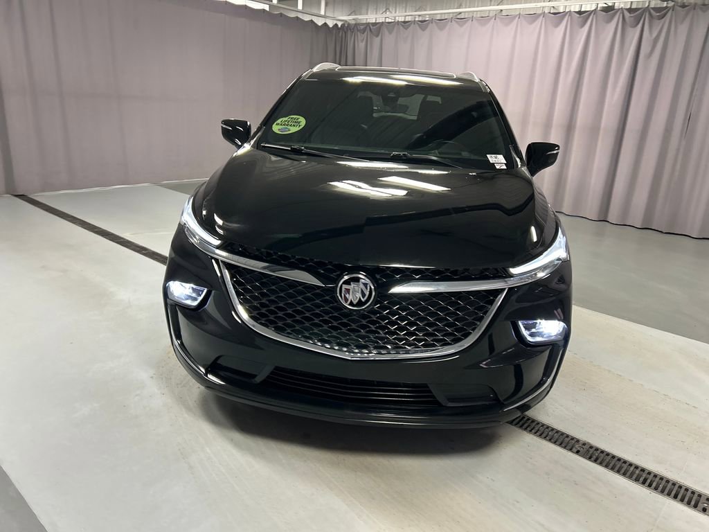 Used 2024 Buick Enclave Avenir w/ Avenir Technology Package image 2