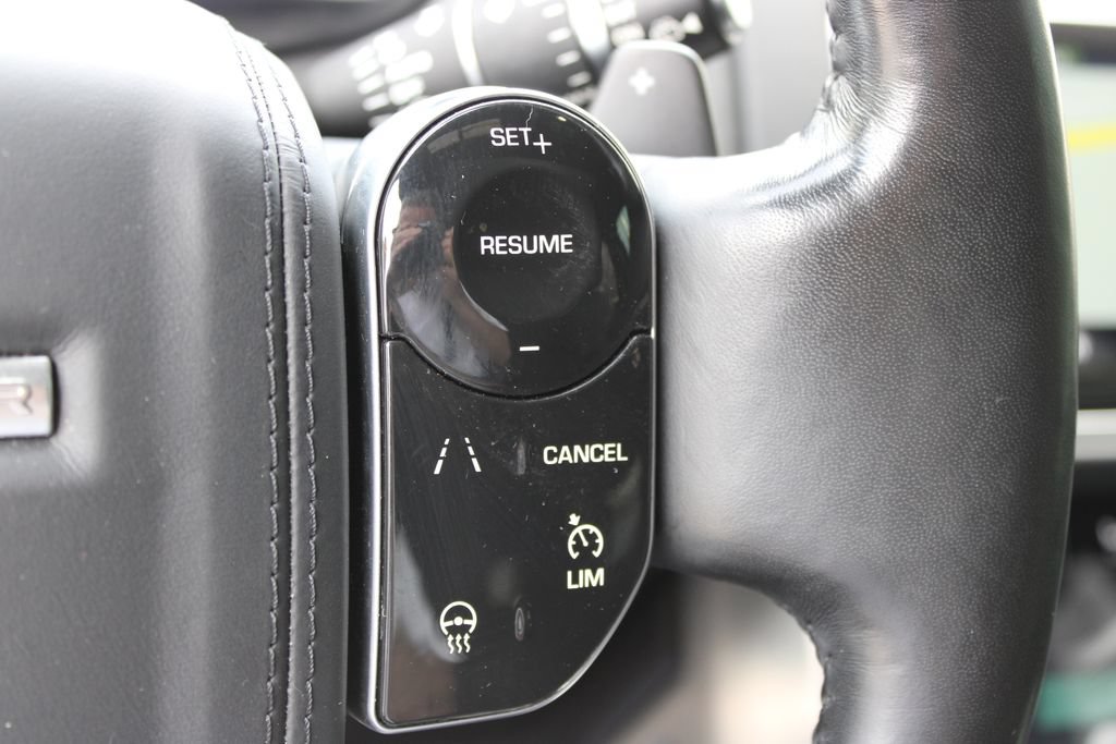 Used 2019 Land Rover Range Rover Supercharged AWD/4WD image 17