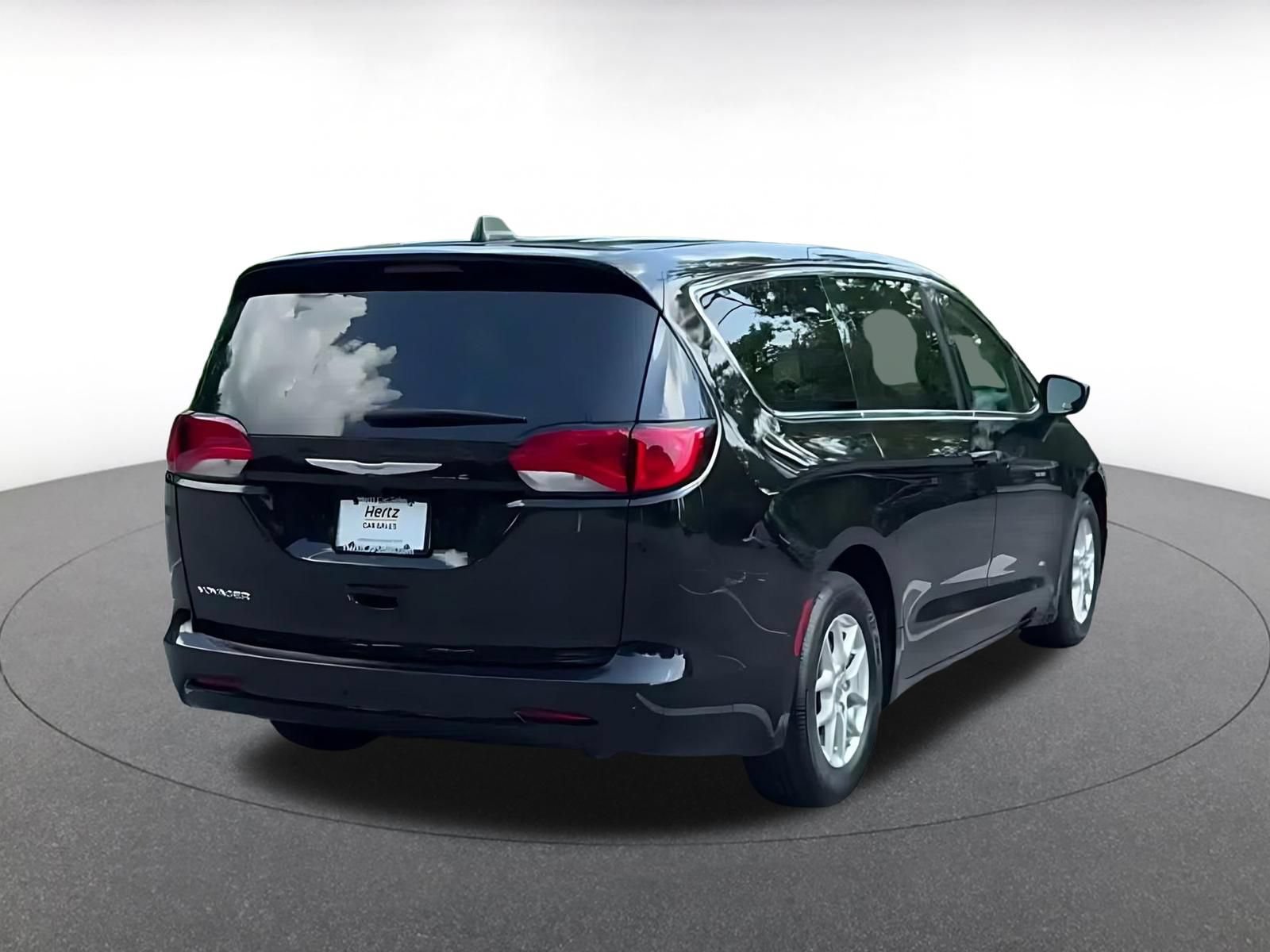 Used 2024 Chrysler Voyager LX FWD image 15