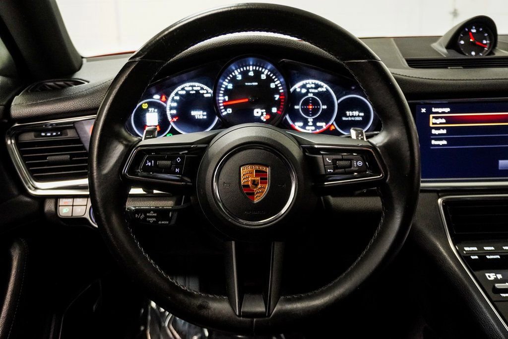 Used 2022 Porsche Panamera 4 Platinum Edition image 29