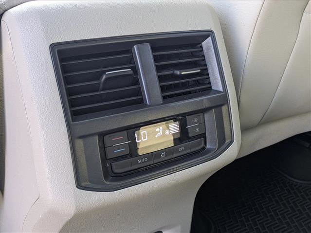 Used 2021 Volkswagen Atlas SE w/ Panoramic Sunroof Package image 18