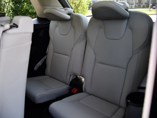 New 2026 Volvo XC90 B6 Ultra w/ Protection Package Premier AWD/4WD image 17