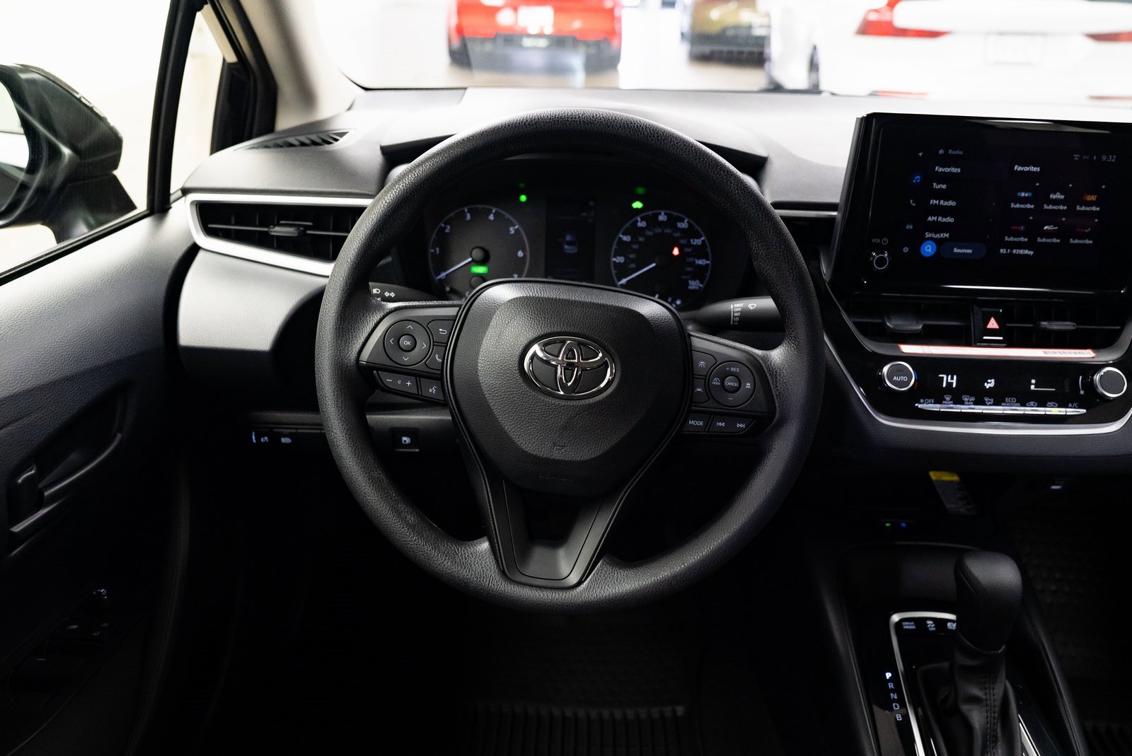 Used 2025 Toyota Corolla LE image 11