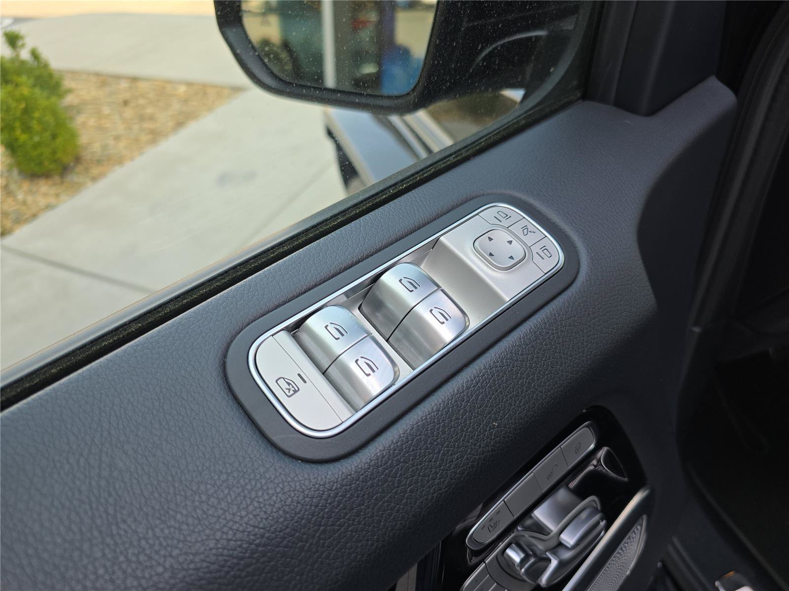 Certified 2025 Mercedes-Benz G 550 image 21