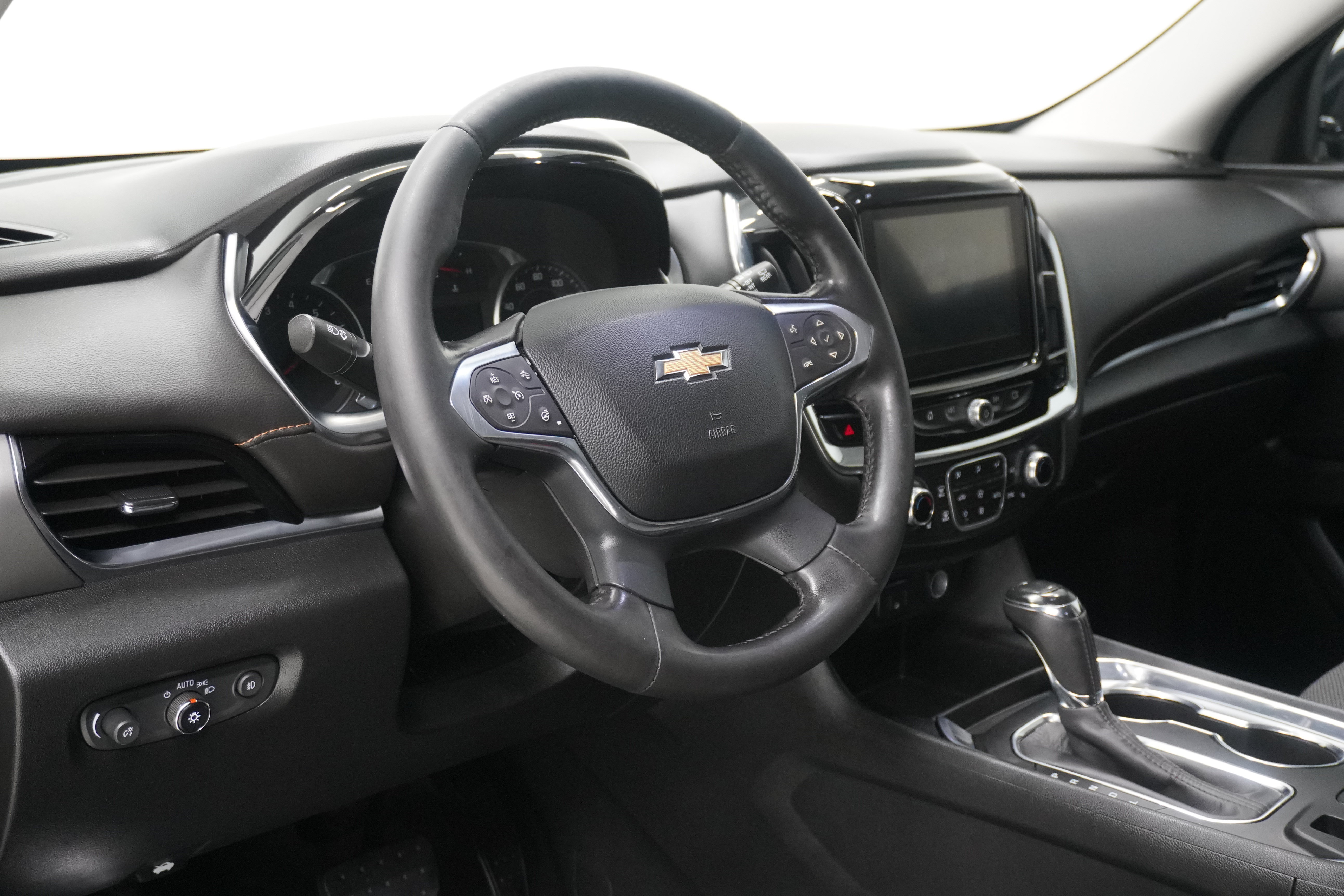 Used 2020 Chevrolet Traverse LT FWD image 10