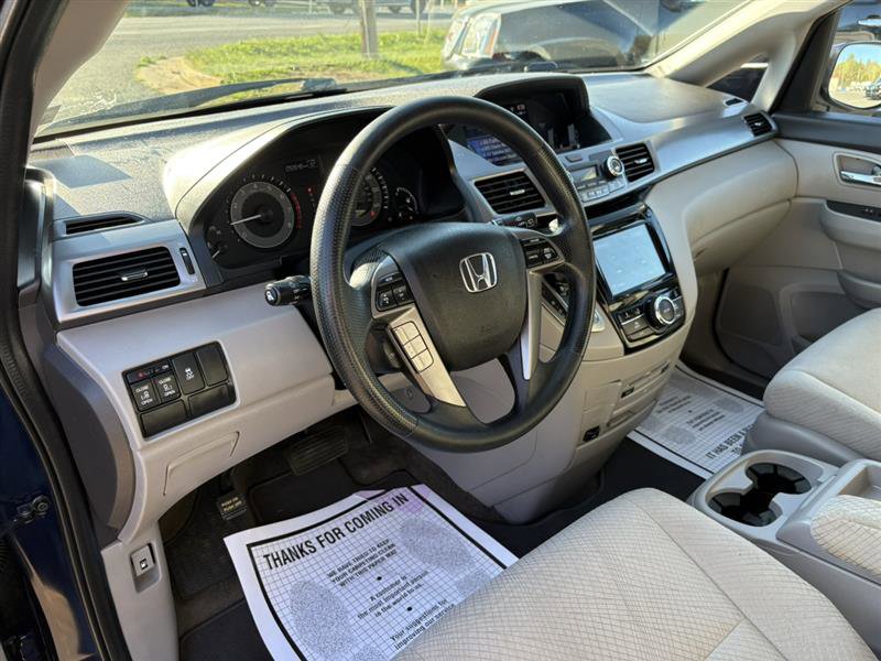 Used 2016 Honda Odyssey SE image 8