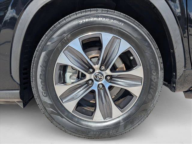 Used 2022 Toyota Highlander XLE image 21
