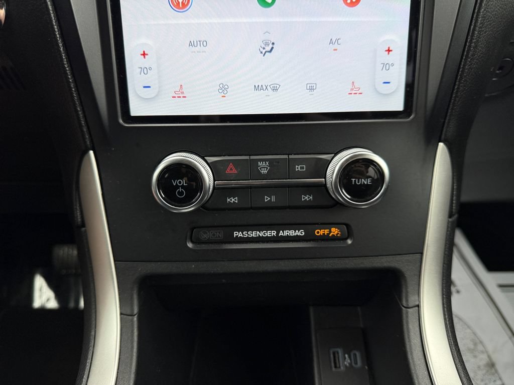 Used 2024 Ford Edge SEL AWD/4WD image 32