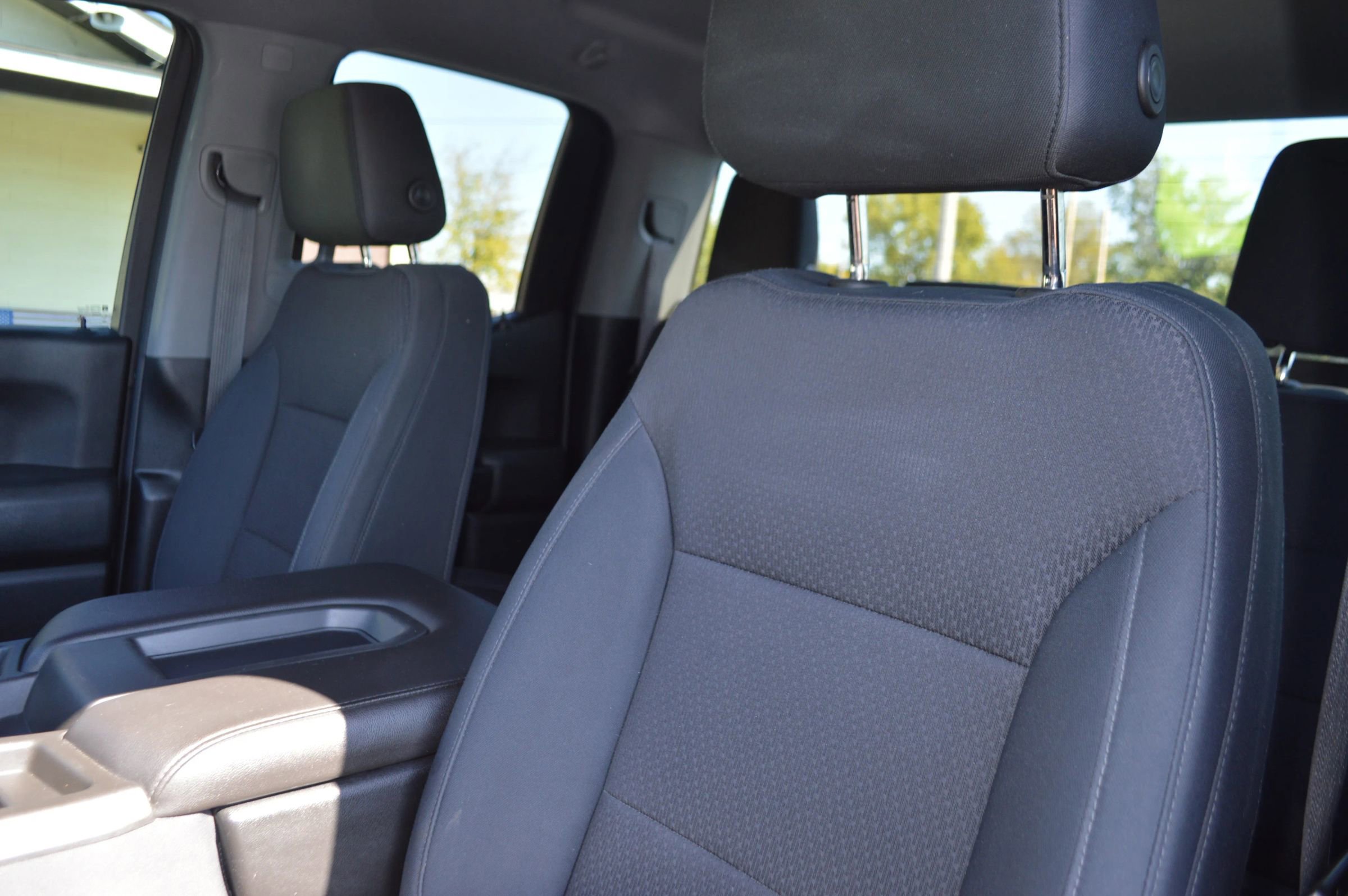 Used 2019 Chevrolet Silverado 1500 Custom Trail Boss w/ Custom Convenience Package image 15