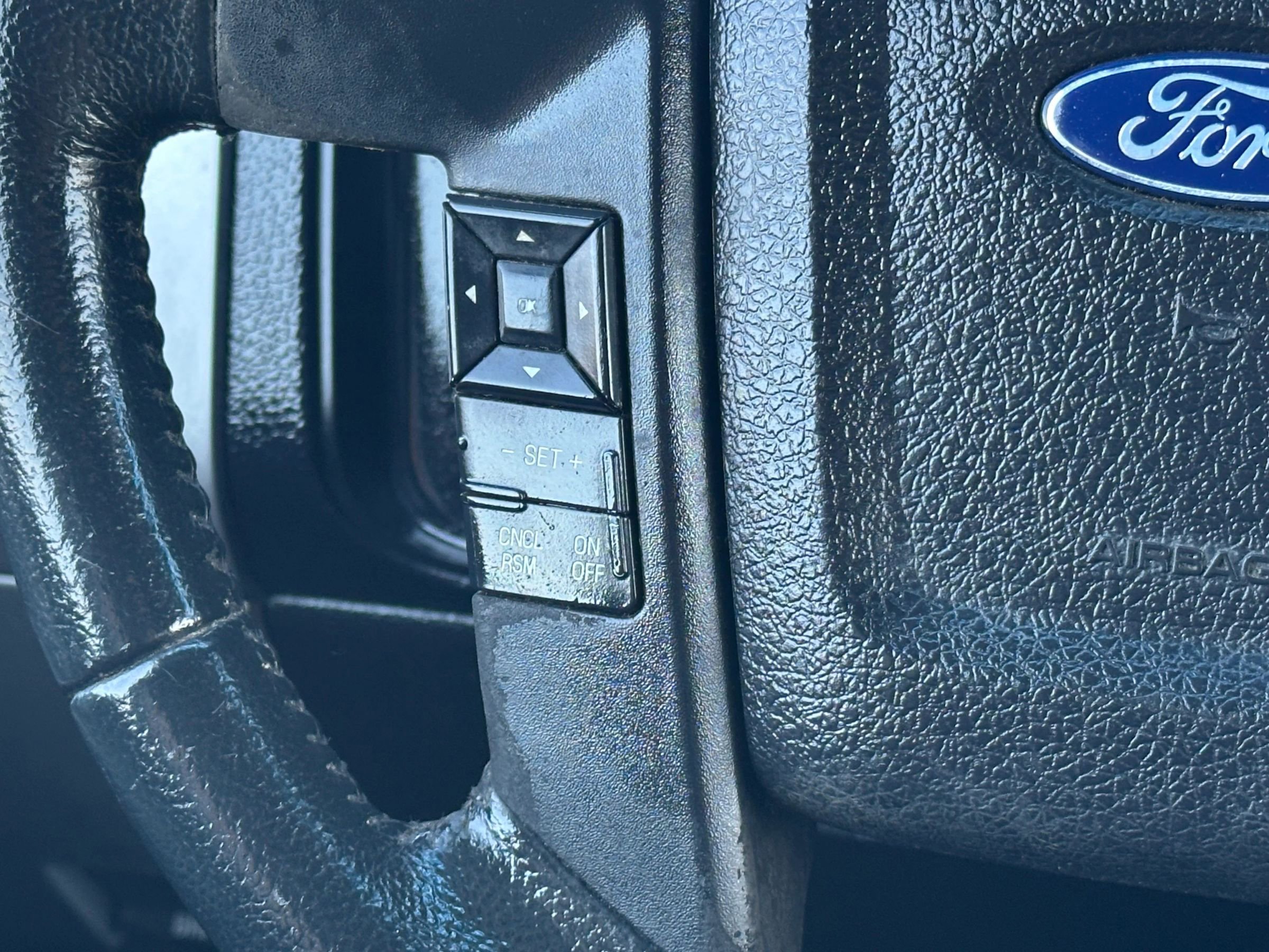 Used 2017 Ford Expedition XLT AWD/4WD image 22