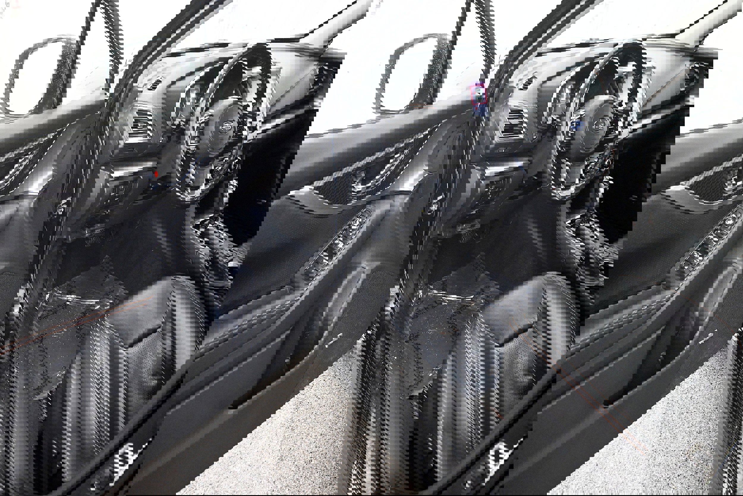 Used 2019 Subaru Crosstrek 2.0i Limited w/ Moonroof Package w/Navigation image 4