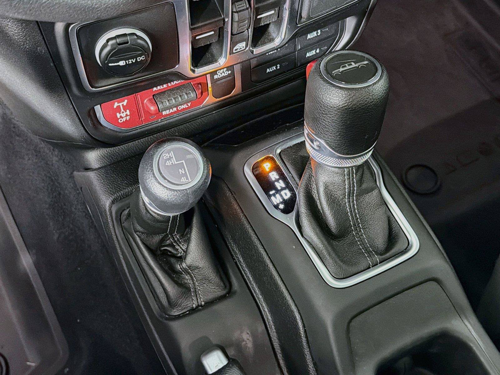 Used 2025 Jeep Gladiator Sport AWD/4WD image 22