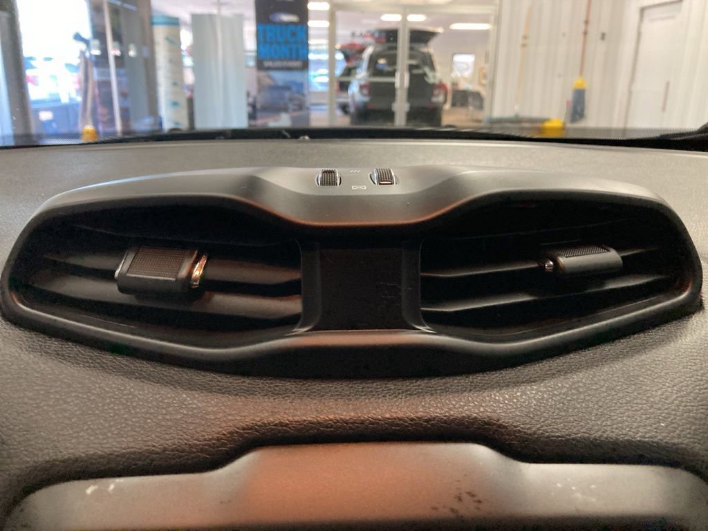 Used 2019 Jeep Renegade Trailhawk w/ UConnect 8.4 Nav Group AWD/4WD image 27