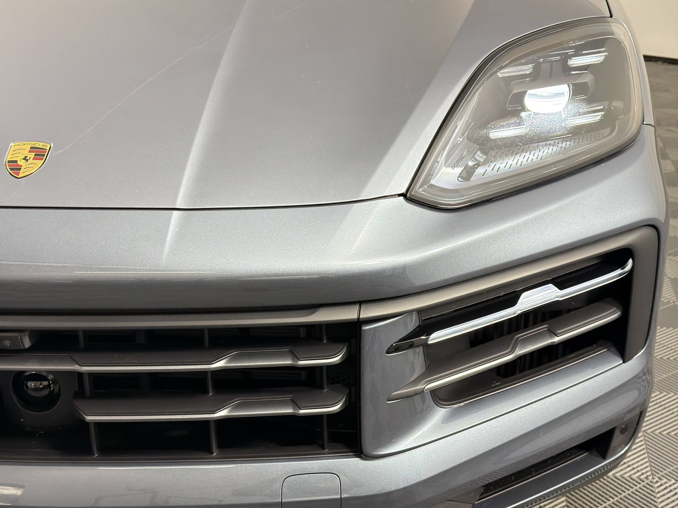 Used 2026 Porsche Cayenne AWD/4WD image 11