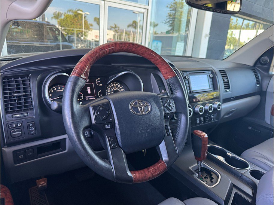 Used 2019 Toyota Sequoia Platinum AWD/4WD image 30