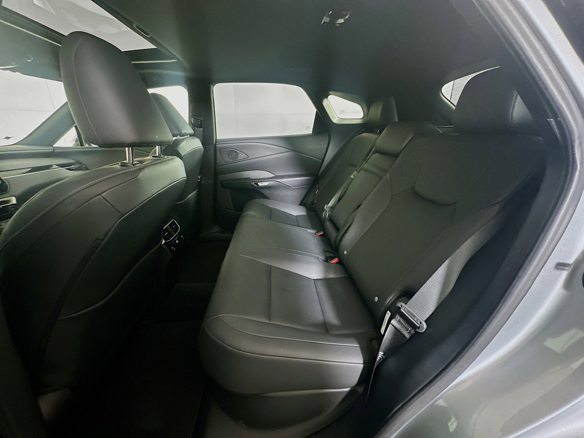 Used 2023 Lexus RX 350 FWD w/ Cold Area Package image 30