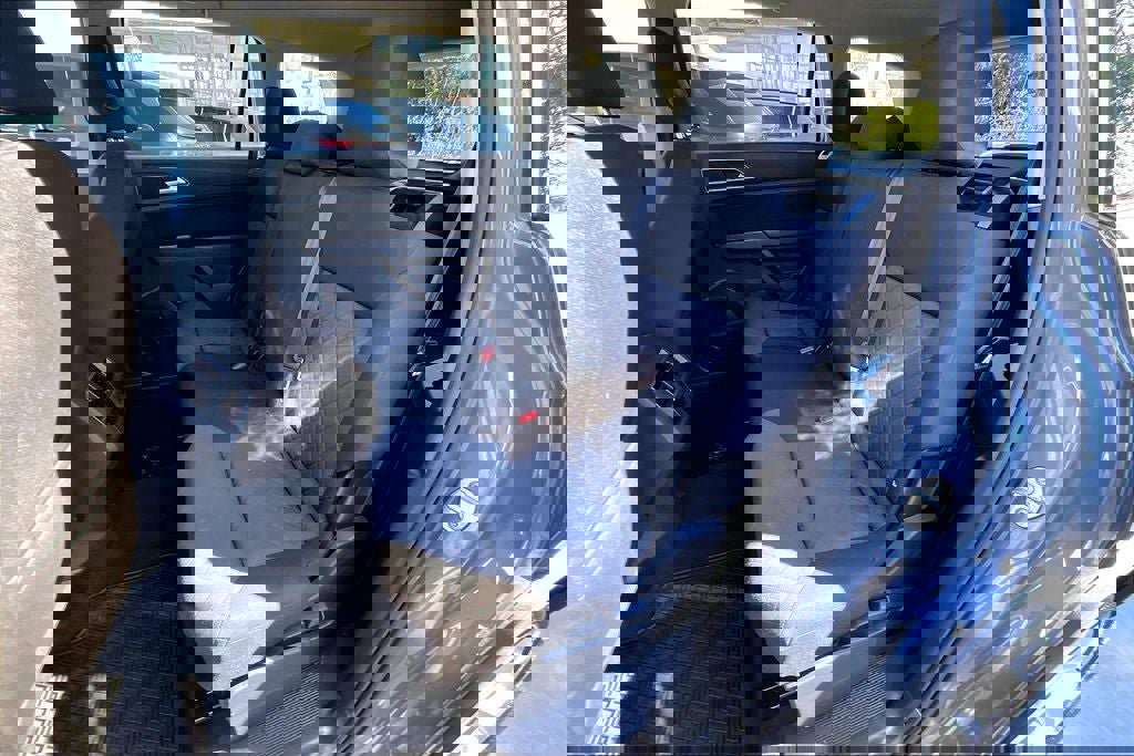 Used 2018 Volkswagen Atlas S image 19