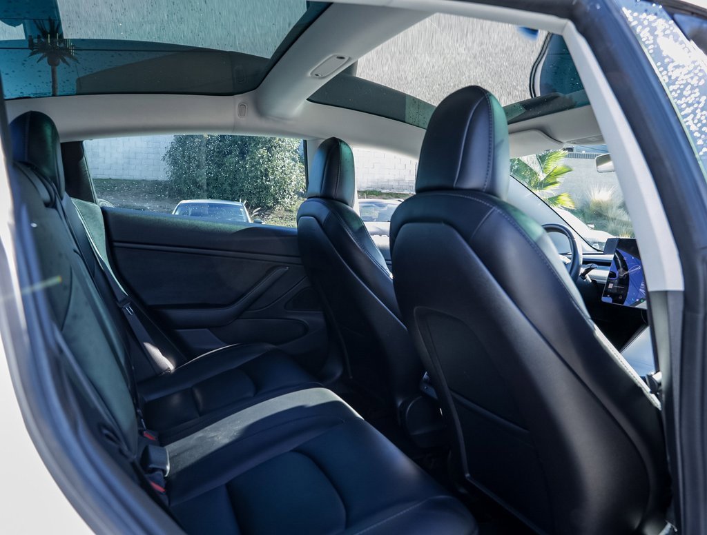 Used 2018 Tesla Model 3 Long Range image 23