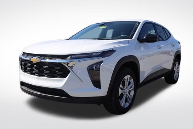 Certified 2025 Chevrolet Trax LS image 6