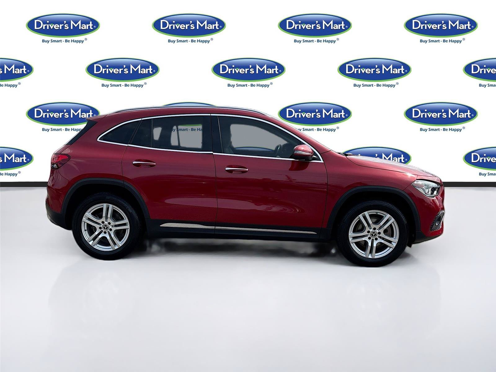 Used 2021 Mercedes-Benz GLA 250 4MATIC w/ Premium Package image 8